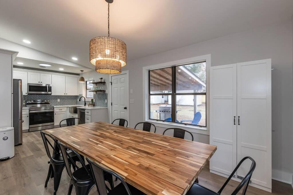 Island Joy - Newly Renovated/Walk To The Beach! Oak Island Luaran gambar