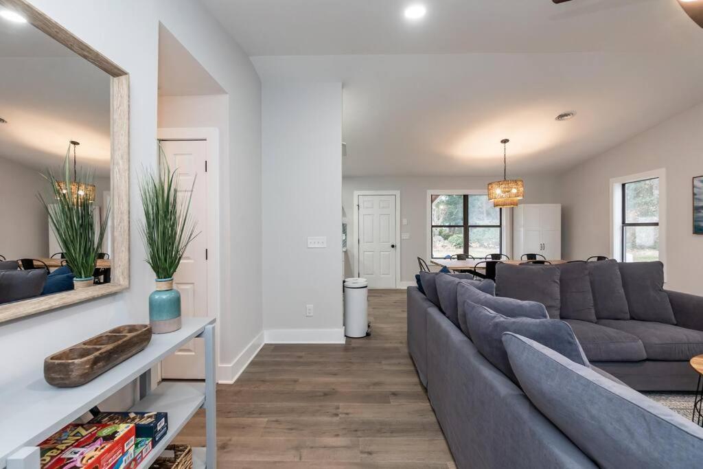 Island Joy - Newly Renovated/Walk To The Beach! Oak Island Luaran gambar